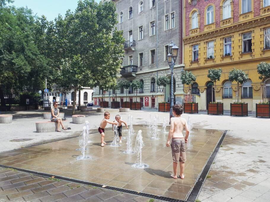Central 30M2 A/C Apartment, 3 Min From Ny Cafe Будапешт Экстерьер фото